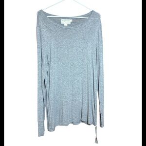 Eny's Tree Gray Long Sleeve Topst